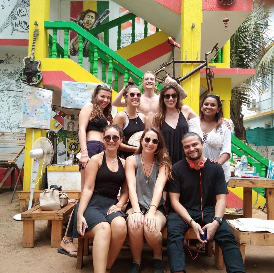 Rasta Mansion Beach Hostel And Rooms Arambol Exteriör bild