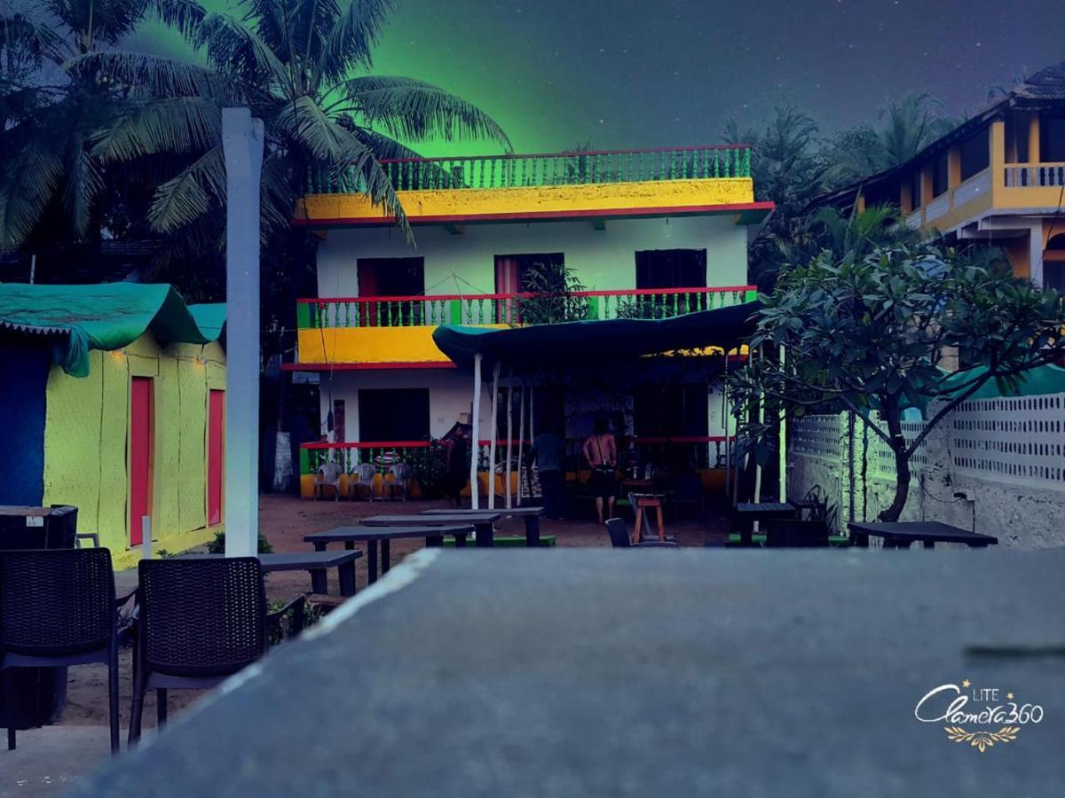Rasta Mansion Beach Hostel And Rooms Arambol Exteriör bild