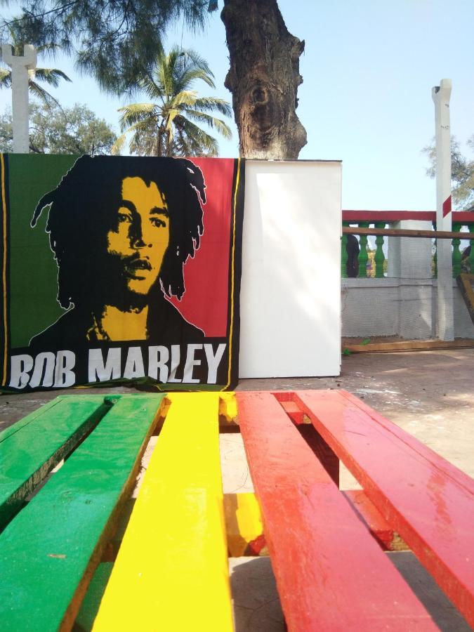 Rasta Mansion Beach Hostel And Rooms Arambol Exteriör bild